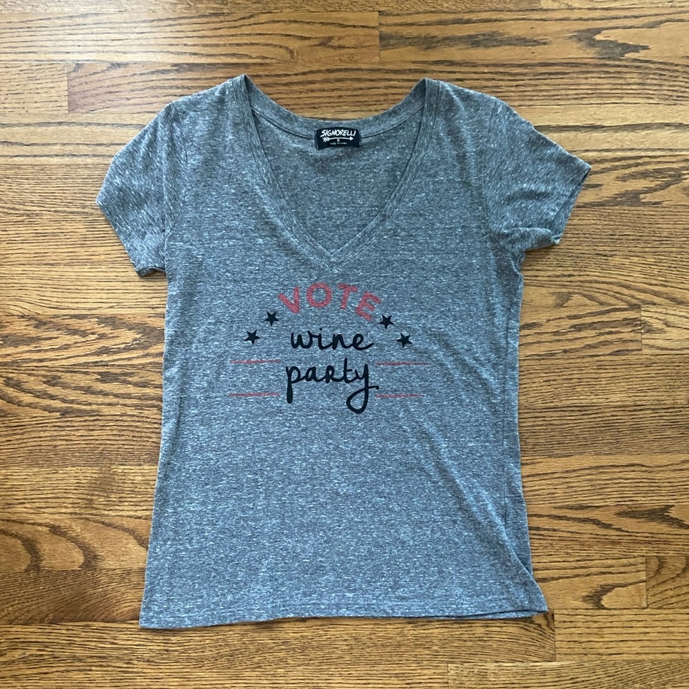Vote Wine Party Grey V Neck Tee Signorelli Size Small